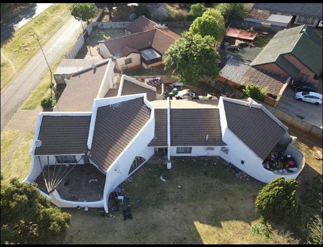 9 BEDROOM HOUSE FOR SALE IN KLOPPERPARK